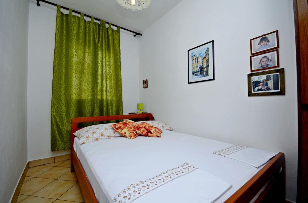 Apartments Katica Трогир Екстериор снимка