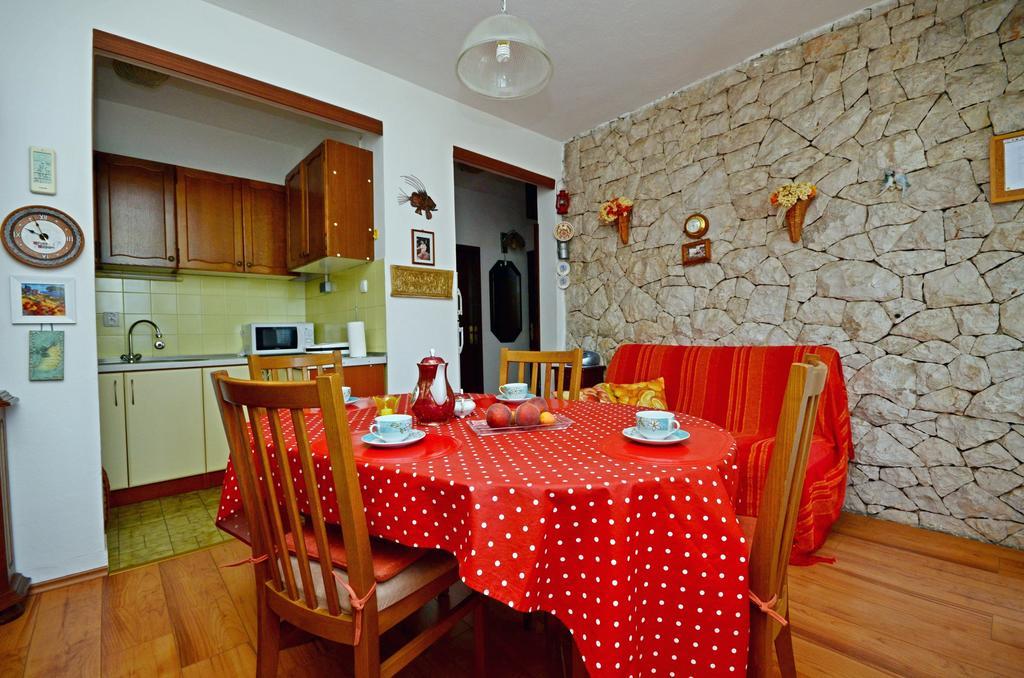 Apartments Katica Трогир Екстериор снимка