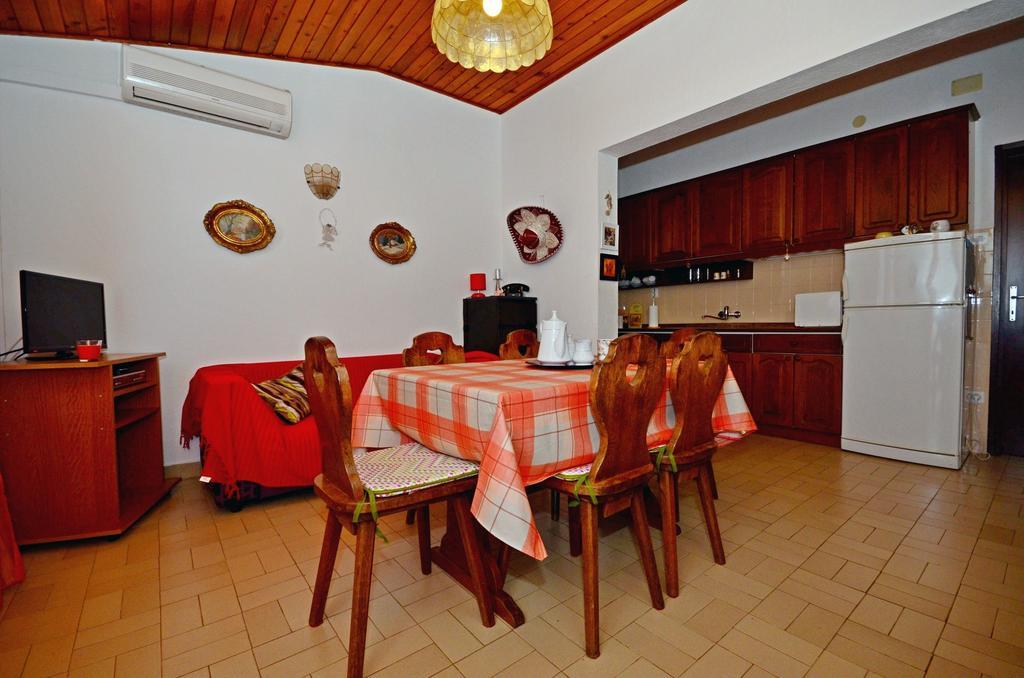 Apartments Katica Трогир Екстериор снимка