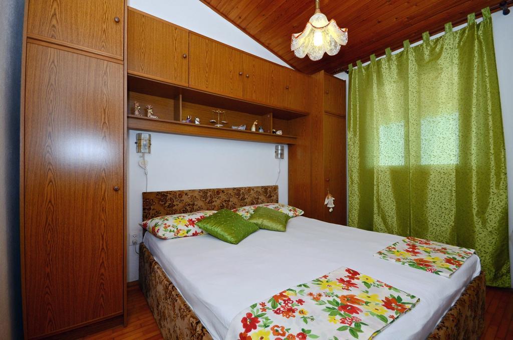 Apartments Katica Трогир Екстериор снимка